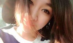 美女吃瓜吃货主播图片高清,美女主播化身吃货达人，高清美图尽展魅力