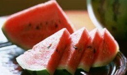 瓜适合几点吃
