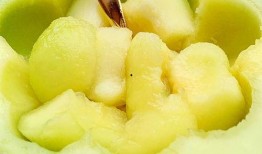 哈密瓜爆炒蜜瓜怎么吃,夏日清爽新吃法，美味与营养兼得