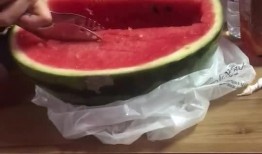 宿舍产子吃瓜,一场意外的瓜界盛宴