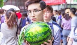 中秋吃瓜网友,传统习俗与网络潮流的碰撞