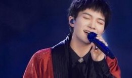 周深吃瓜翻车现场,意外成为网络笑柄