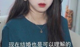 吃瓜偶遇初恋,初恋重逢的甜蜜邂逅