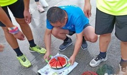 跑步吃瓜文案,轻松吃瓜，享受健康生活新体验