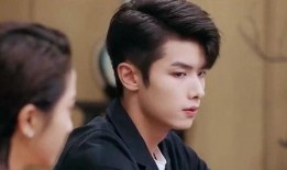 吃瓜的霸道总裁,揭秘豪门背后的甜蜜秘密