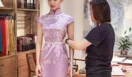 吃瓜盟主旗袍图片,吃瓜盟主演绎古典韵味