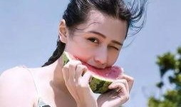 吃瓜中的女生头像,揭秘吃瓜女生的魅力头像