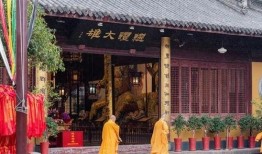 寺庙吃瓜女生,吃瓜女生揭秘神秘佛国之谜