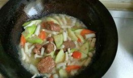 刺瓜炖肉怎么吃,家常美味，营养滋补的炖菜新体验
