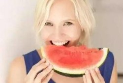 孕妇的老公梦到摘瓜吃瓜,老公摘瓜吃瓜的寓意解析