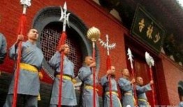 寺庙吃瓜女生,吃瓜女生揭秘神秘佛国之谜