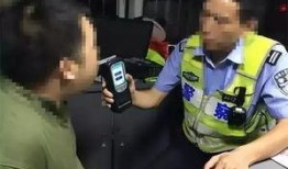 吃瓜群众演技评判